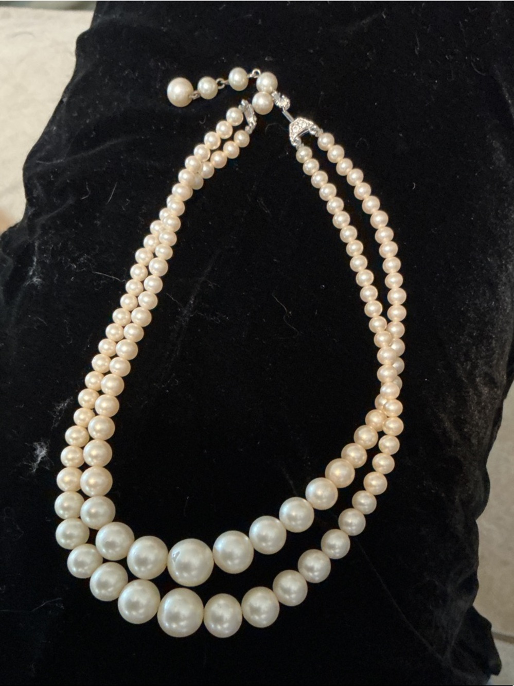 Classic Triple-Strand Pearl Necklace - Ivory